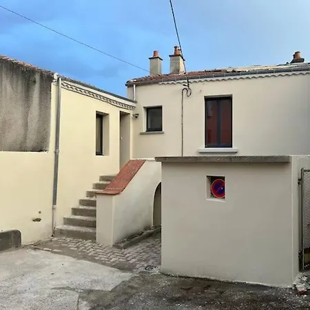Holiday home Maison Charmante Pour 4/6 Pers Brassac-les-Mines